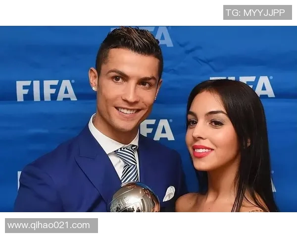 从贫困少年到世界足球巨星的励志传奇故事